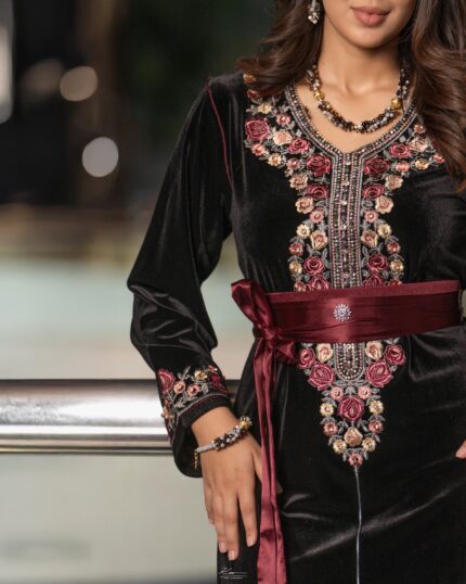 قفطان الورود الملكية